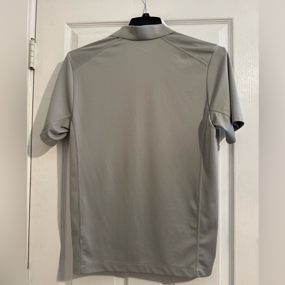 Nike Men's Silver Polo Shirt - Picture 3 of 3